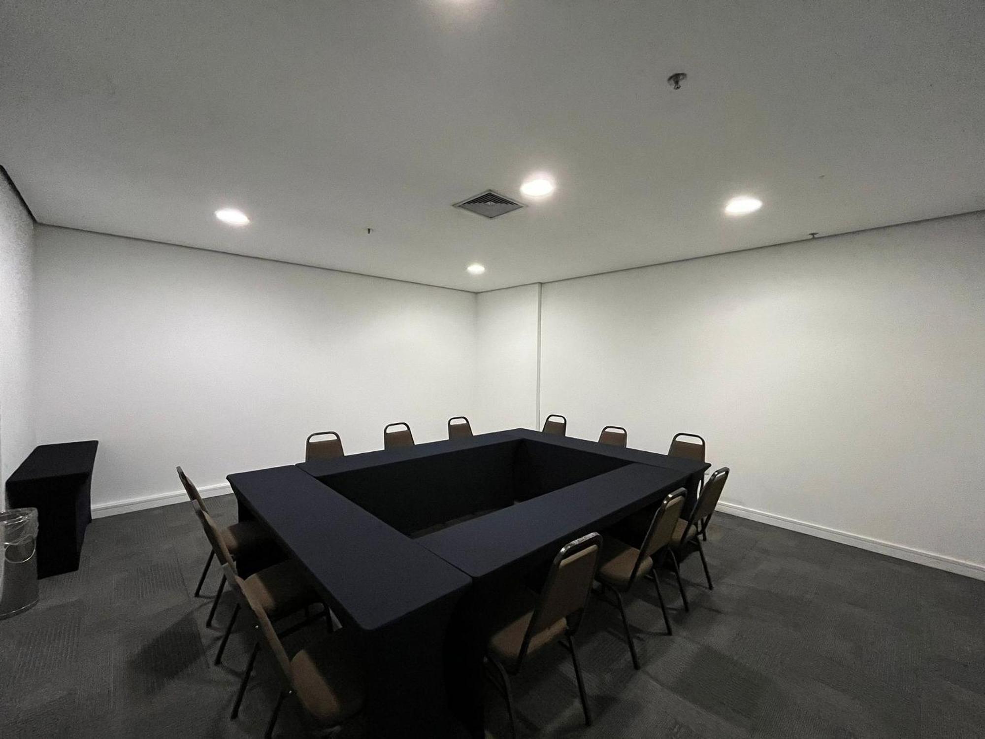 Flat Slaviero Gru 2 Quartos Ate 6p | Delfhy * Guarulhos